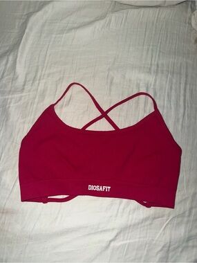 Diosaf Pink Cross-Back Sports Bra